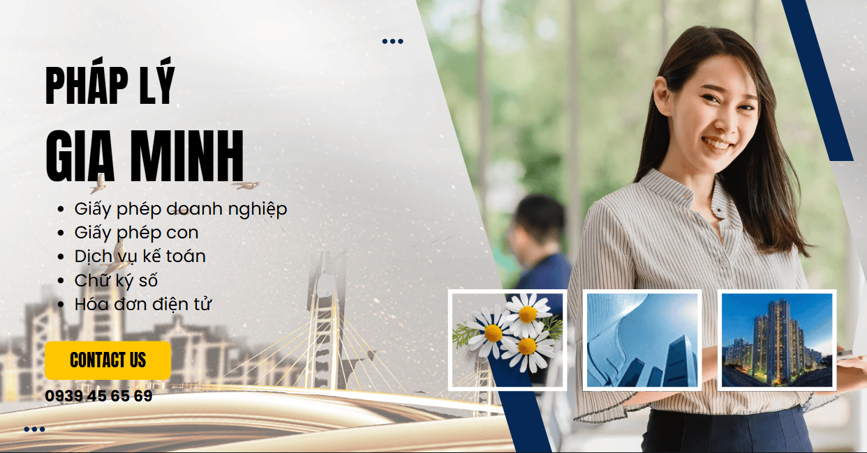 Người dân bấm số xe điện tại cơ quan đăng ký