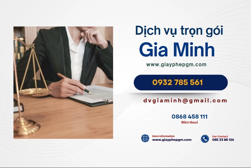 Dịch vụ kế toán cho công ty thiết kế 12 Nhân viên kế toán kiểm tra sổ sách công ty thiết kế