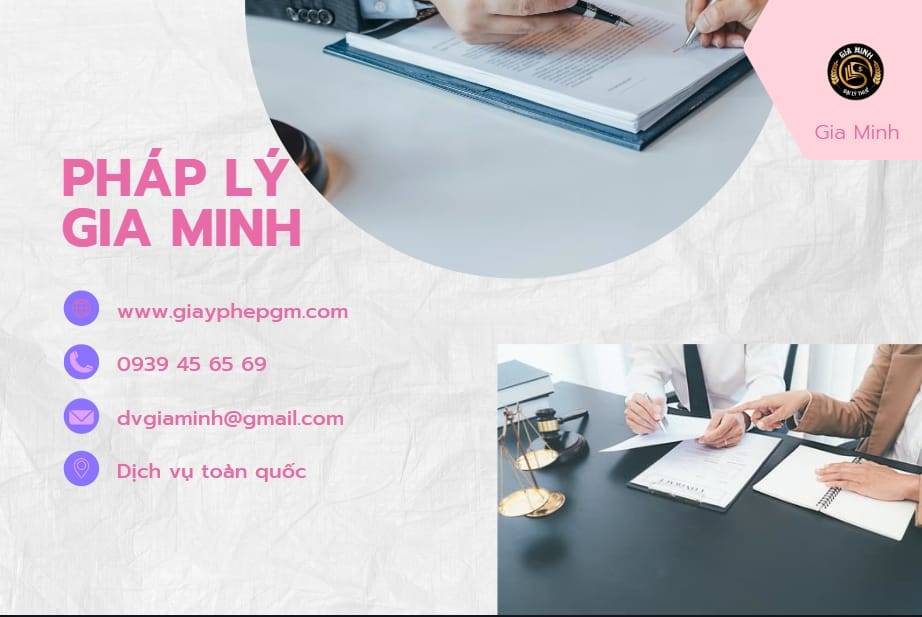 Lý lịch tư pháp cho người có hộ khẩu tại Quảng Ninh 9 Người dân nộp hồ sơ tại trung tâm hành chính Quảng Ninh